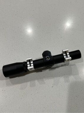 BSA Edge Pistol Scope 2x 20mm Duplex Reticle Matte w/mounts